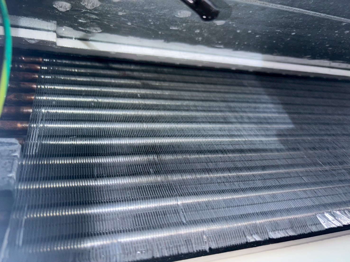 台中烏日吊隱式冷氣清洗