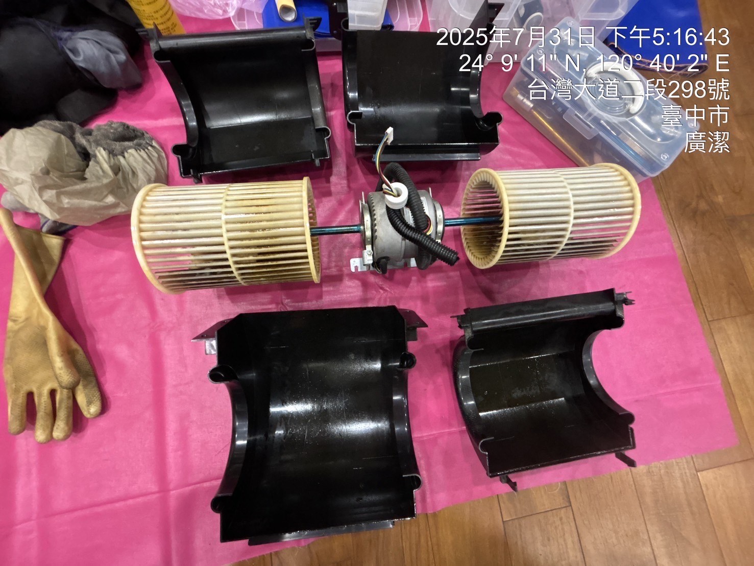 台中西區廚房吊隱式冷氣清洗