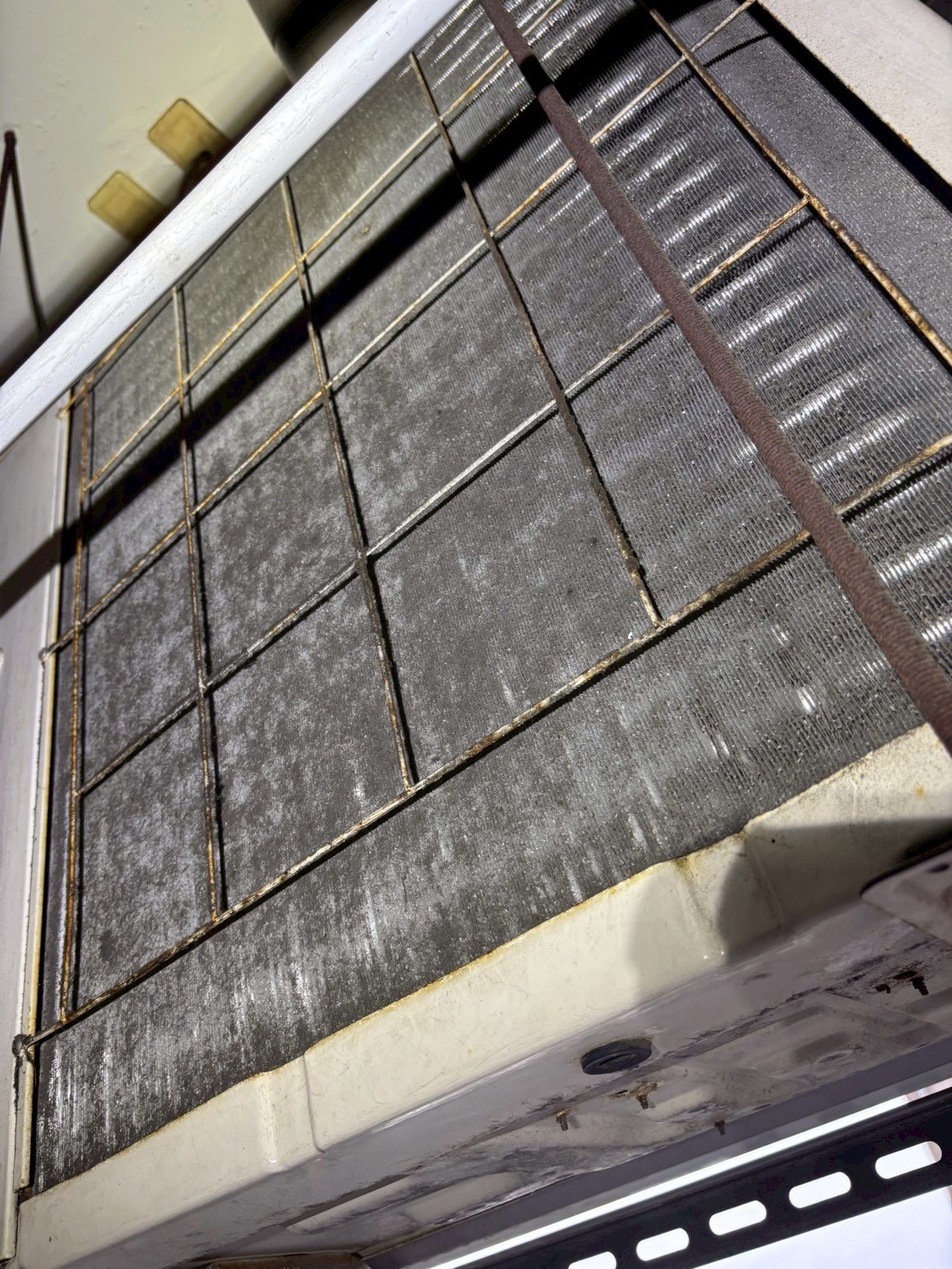 台中北區吊隱式冷氣清洗一台 