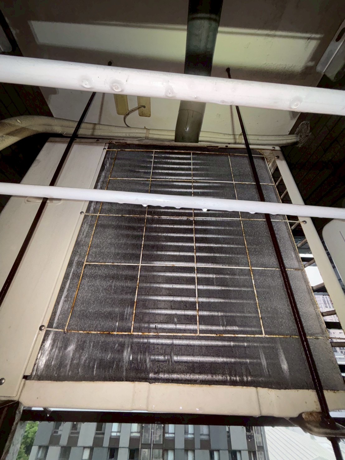 台中北區吊隱式冷氣清洗一台 