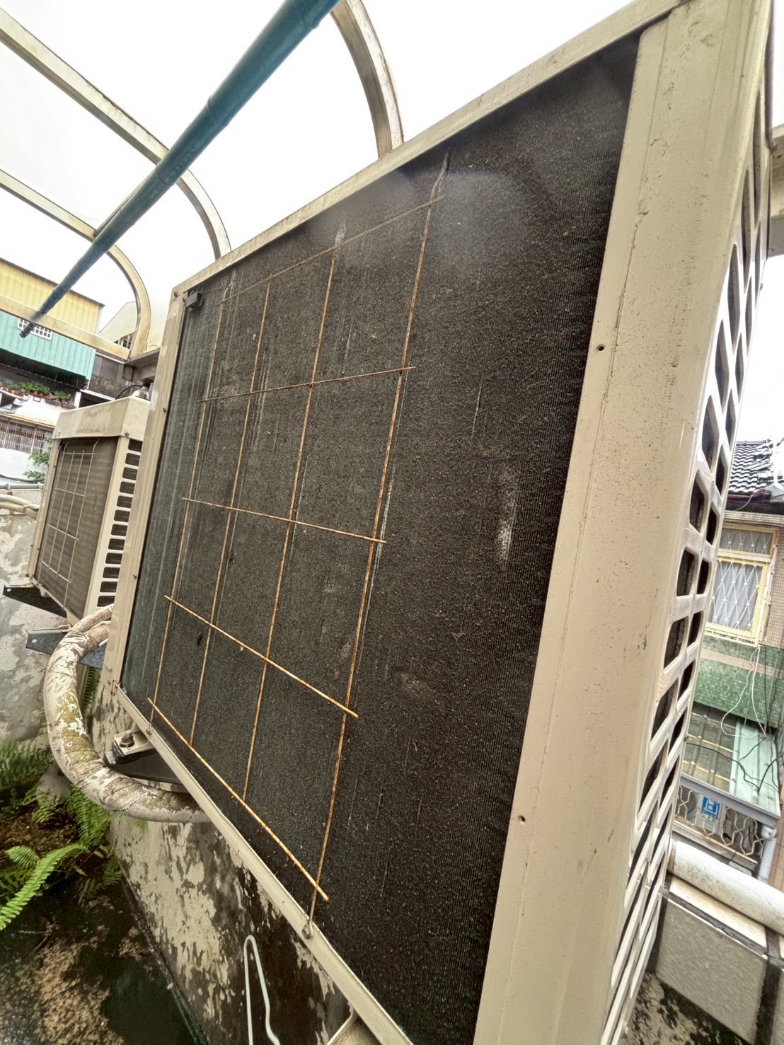 台中西區分離式冷氣清洗一台