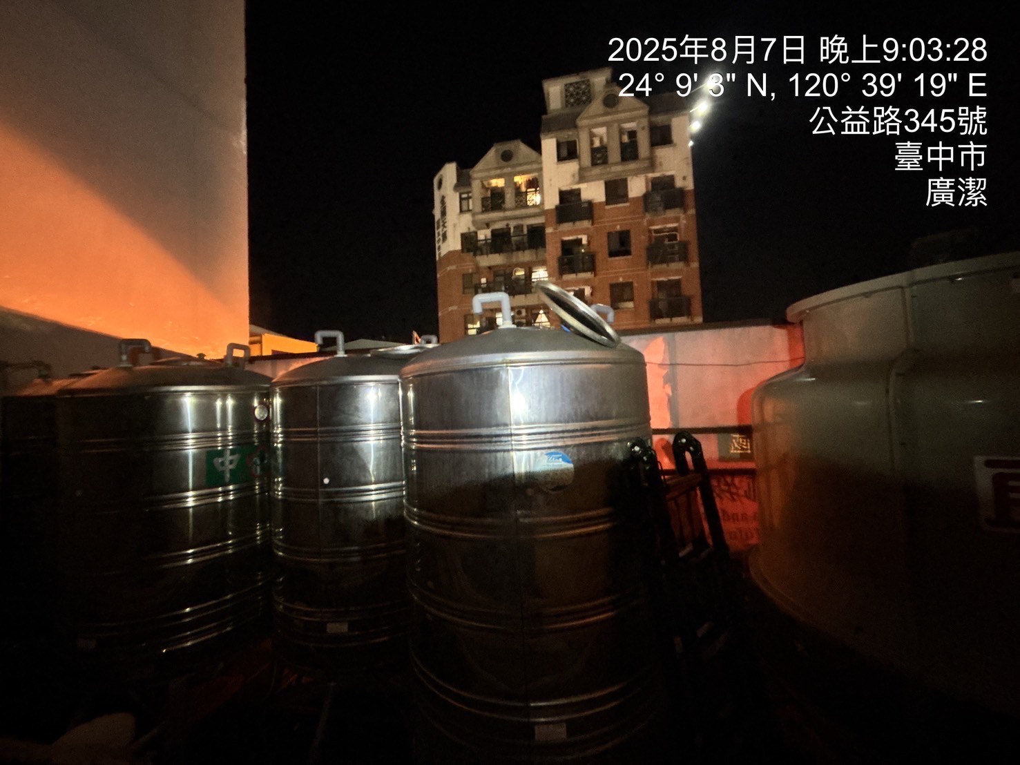 台中西區老四川麻辣火鍋 水塔清洗