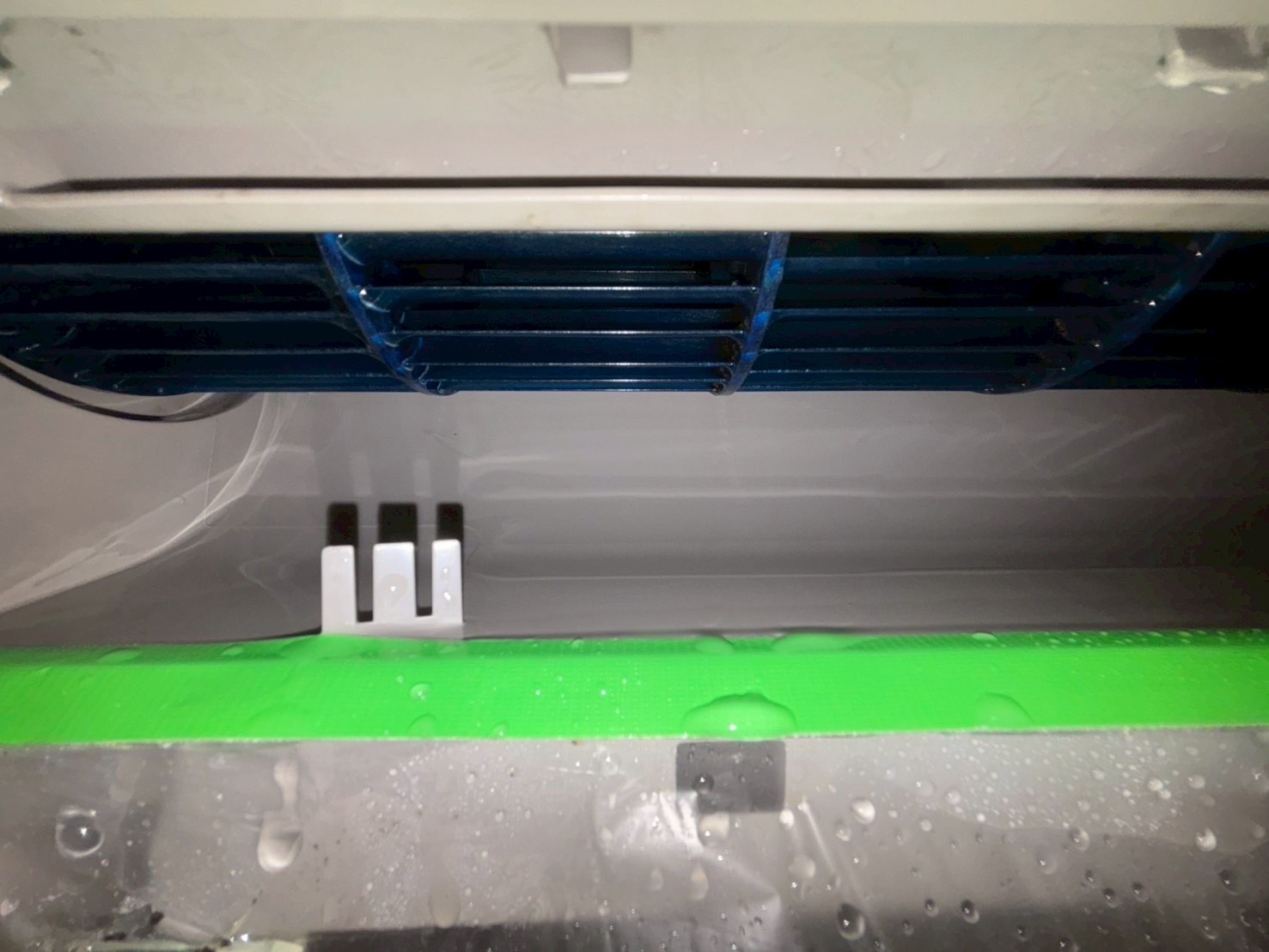 台中西區分離式冷氣清洗一台