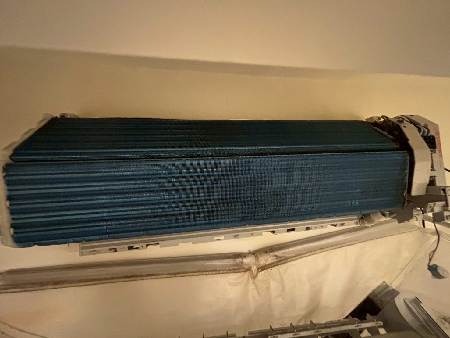 台中北區水湳 分離式冷氣清洗一台