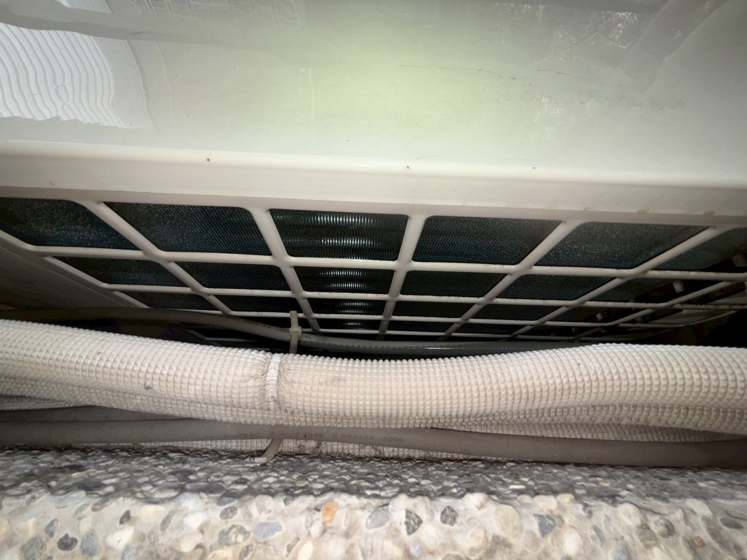 台中市西屯分離式冷氣清洗一台