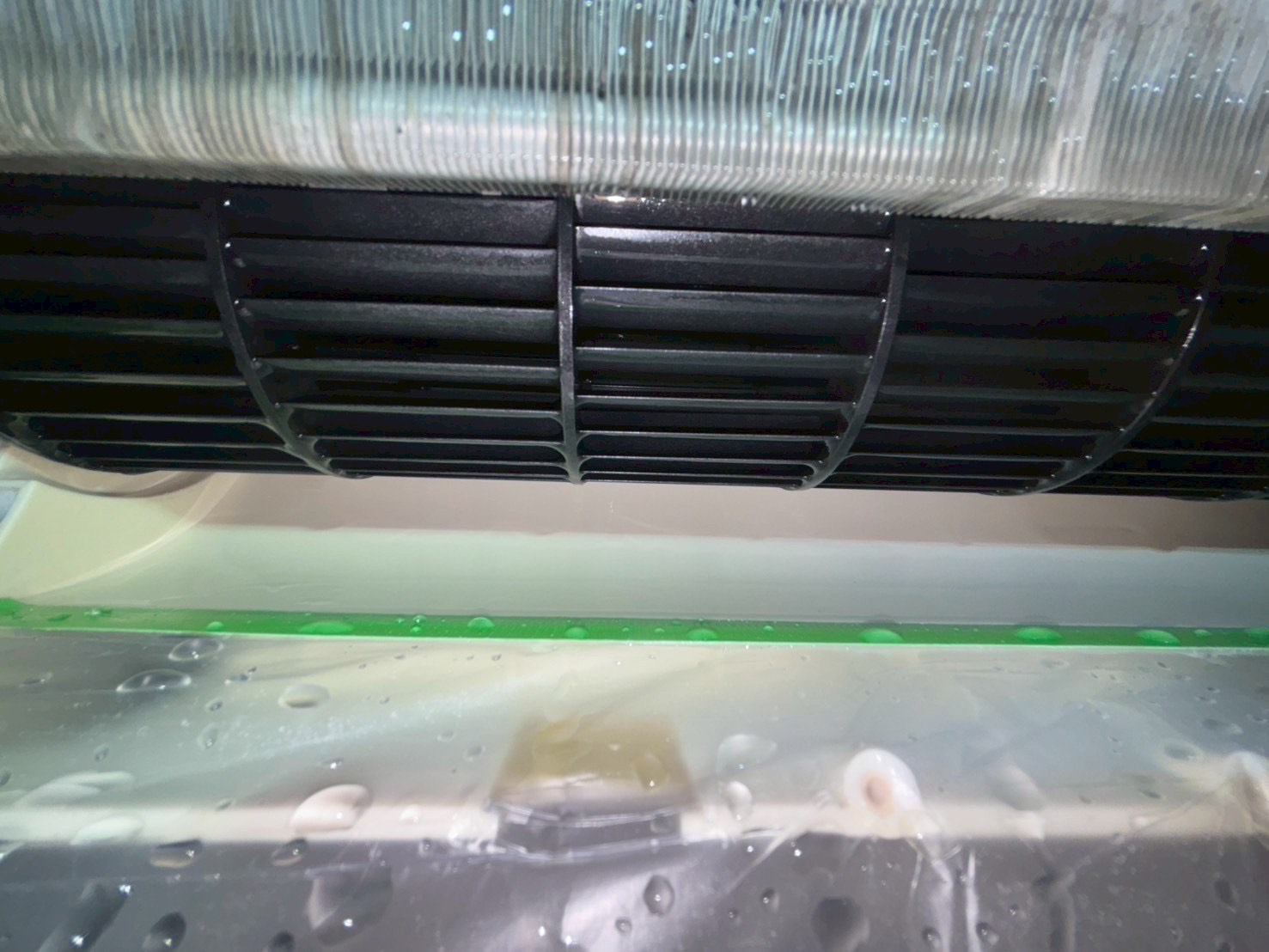 台中大里分離式冷氣清洗一台