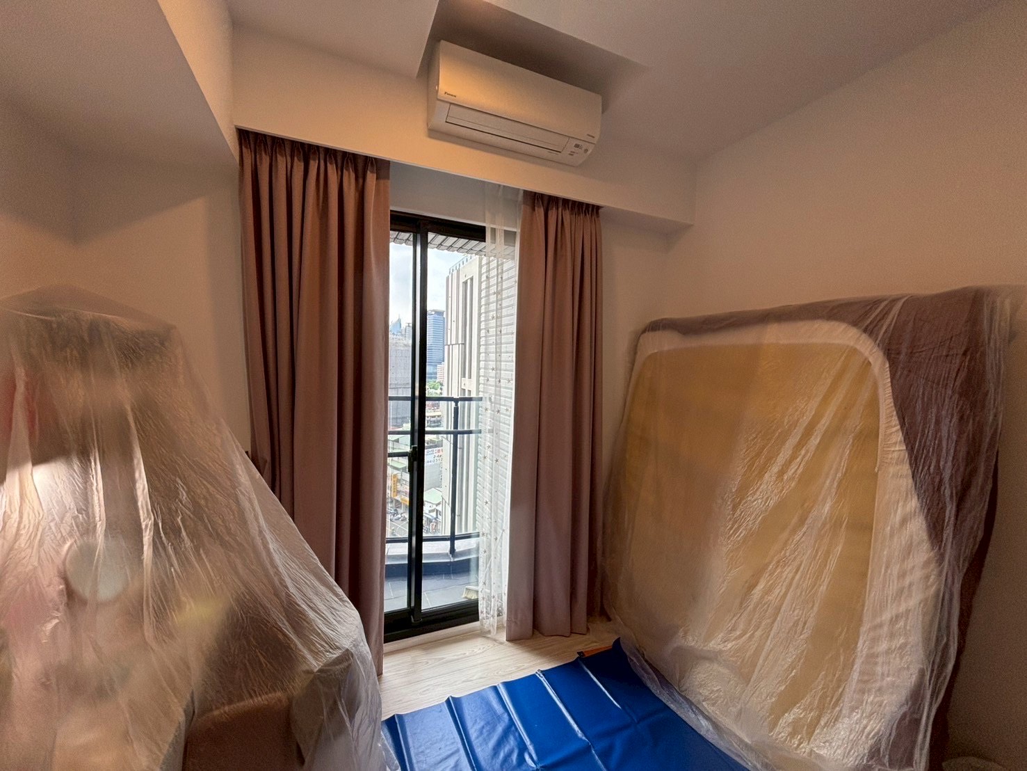 台中西屯分離式冷氣清洗一台 吊隱式冷氣清洗一台