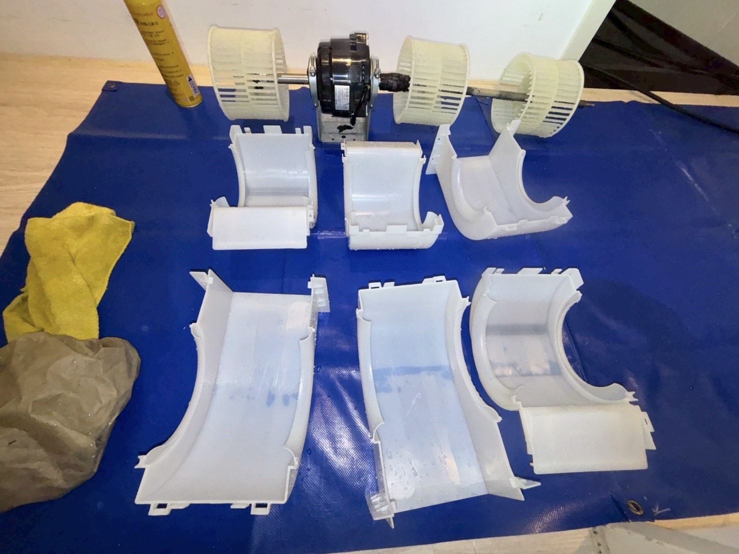 台中西屯分離式冷氣清洗一台 吊隱式冷氣清洗一台