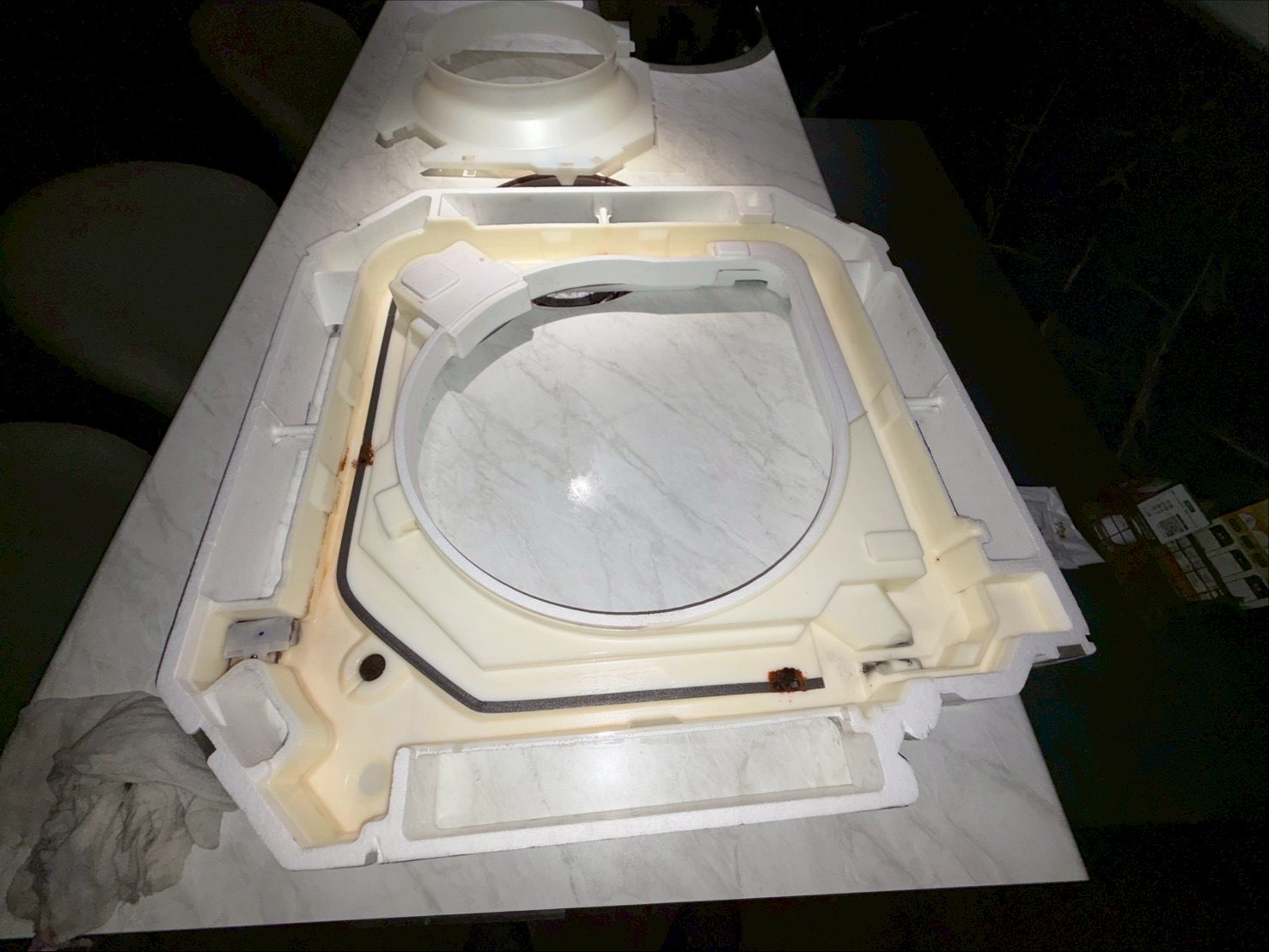 新竹森森燒肉吊隱式冷氣清洗