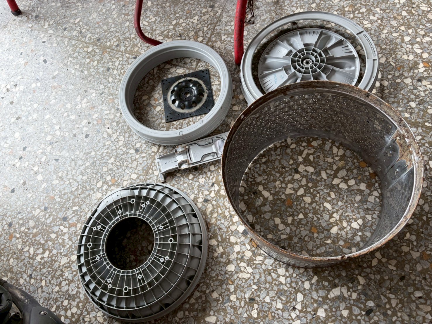 台中北屯洗鞋店滾筒式洗衣機清洗