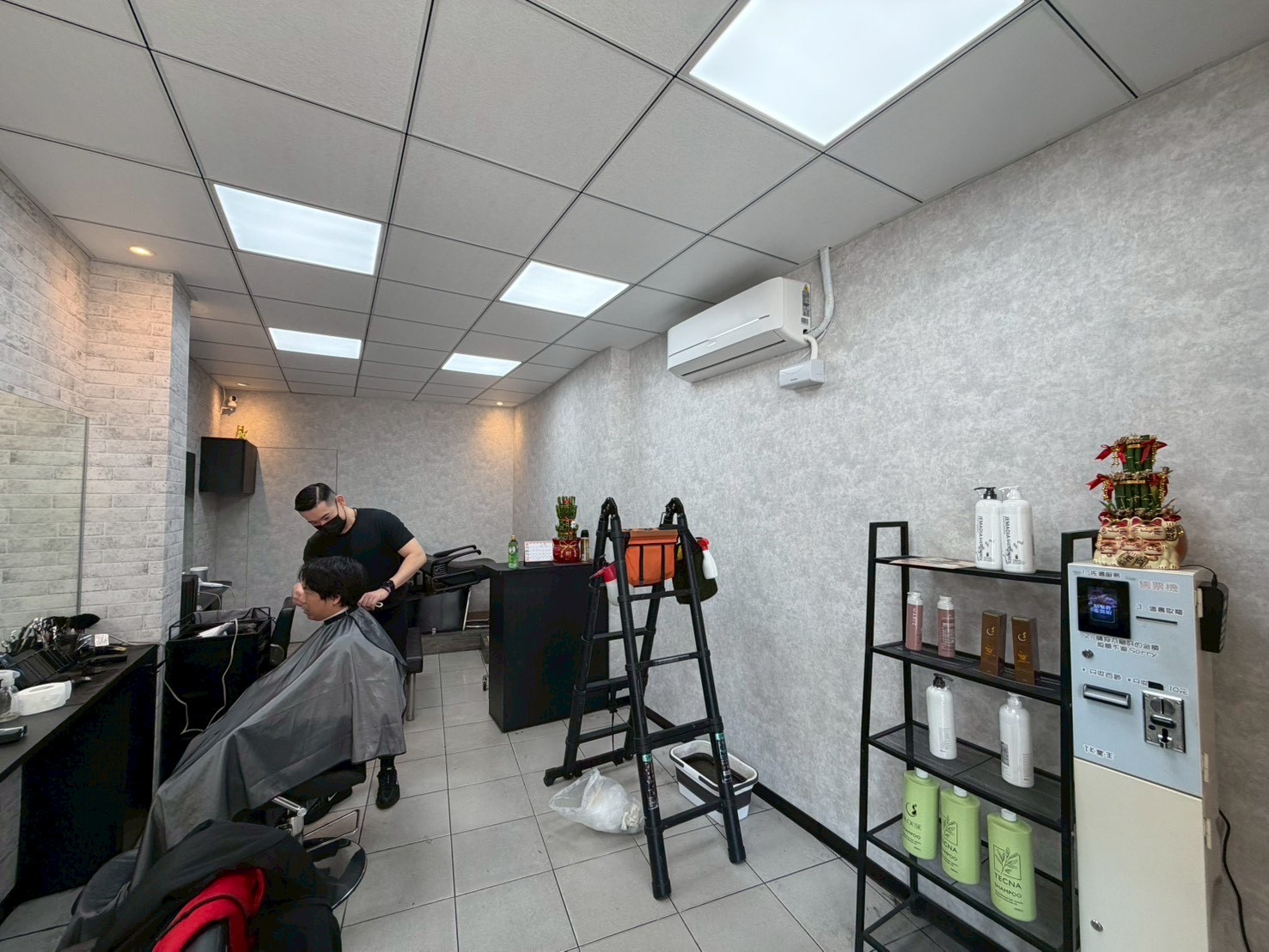 台中豐原理髮店 分離式冷氣清洗