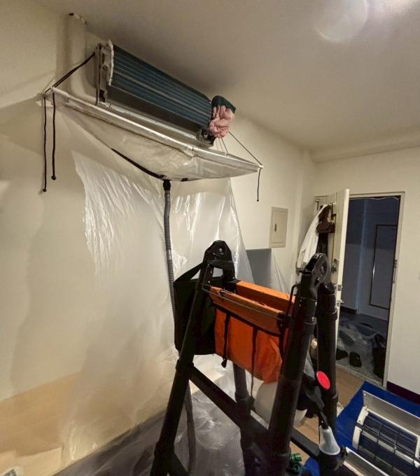 台中西區分離式冷氣清洗一台 廣潔家電清洗 冷氣清洗 洗衣機清洗 水塔清洗 