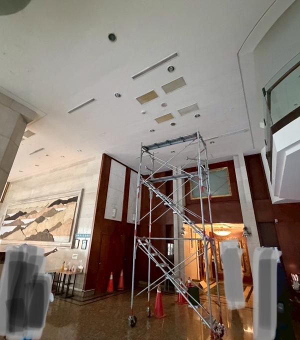 台中鄉林挑高公設 吊隱式冷氣清洗 廣潔家電清洗 冷氣機清洗 洗衣機清洗 水塔清洗