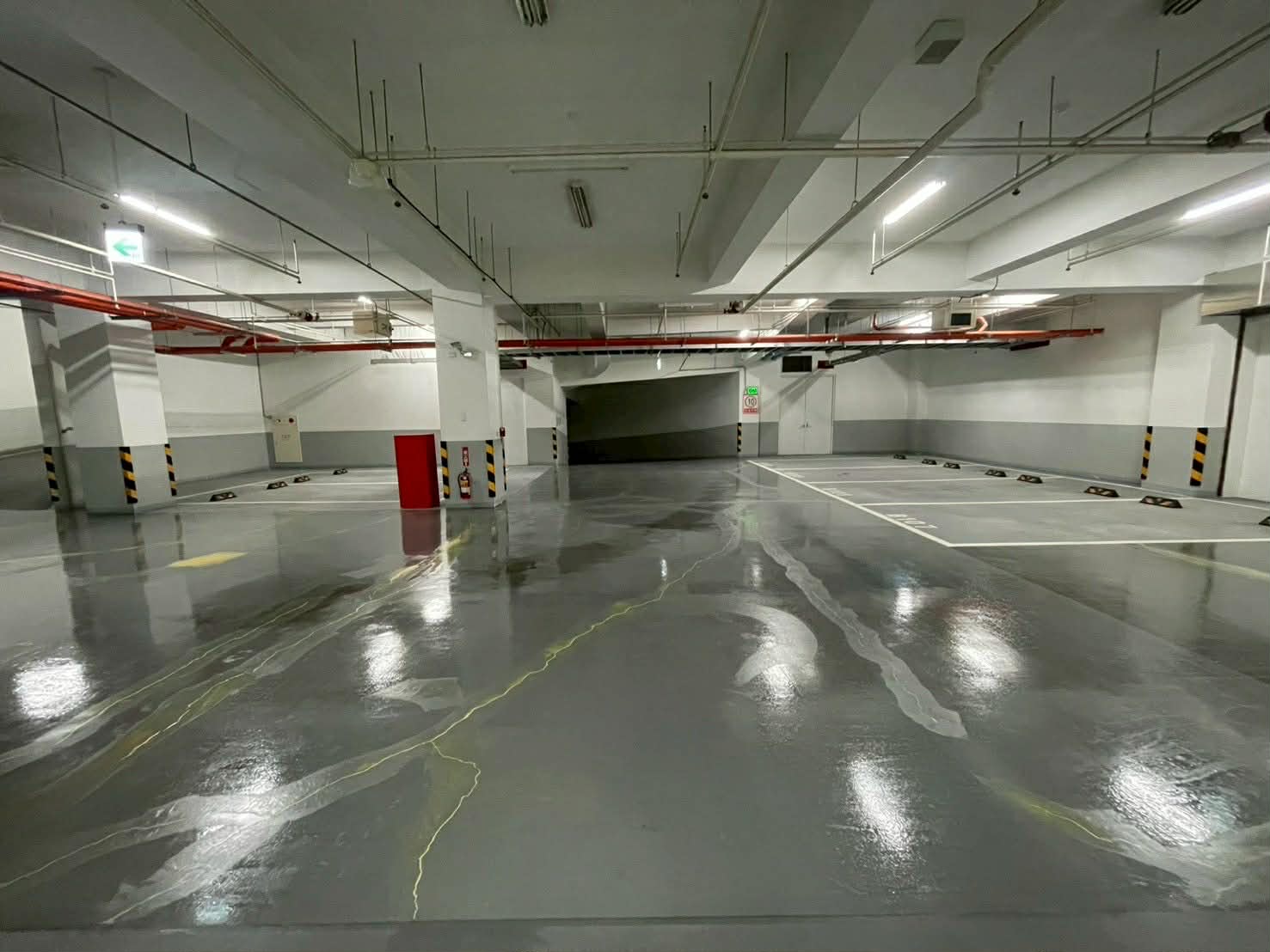 中部中華賓士地下停車場EPOXY地坪翻新