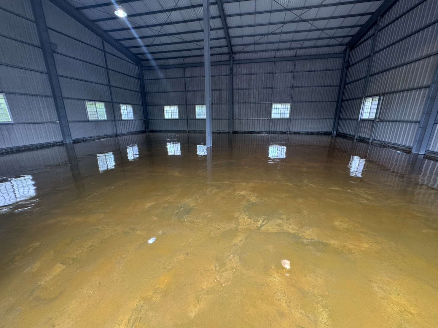 台南知名工廠倉庫EPOXY地坪完成面