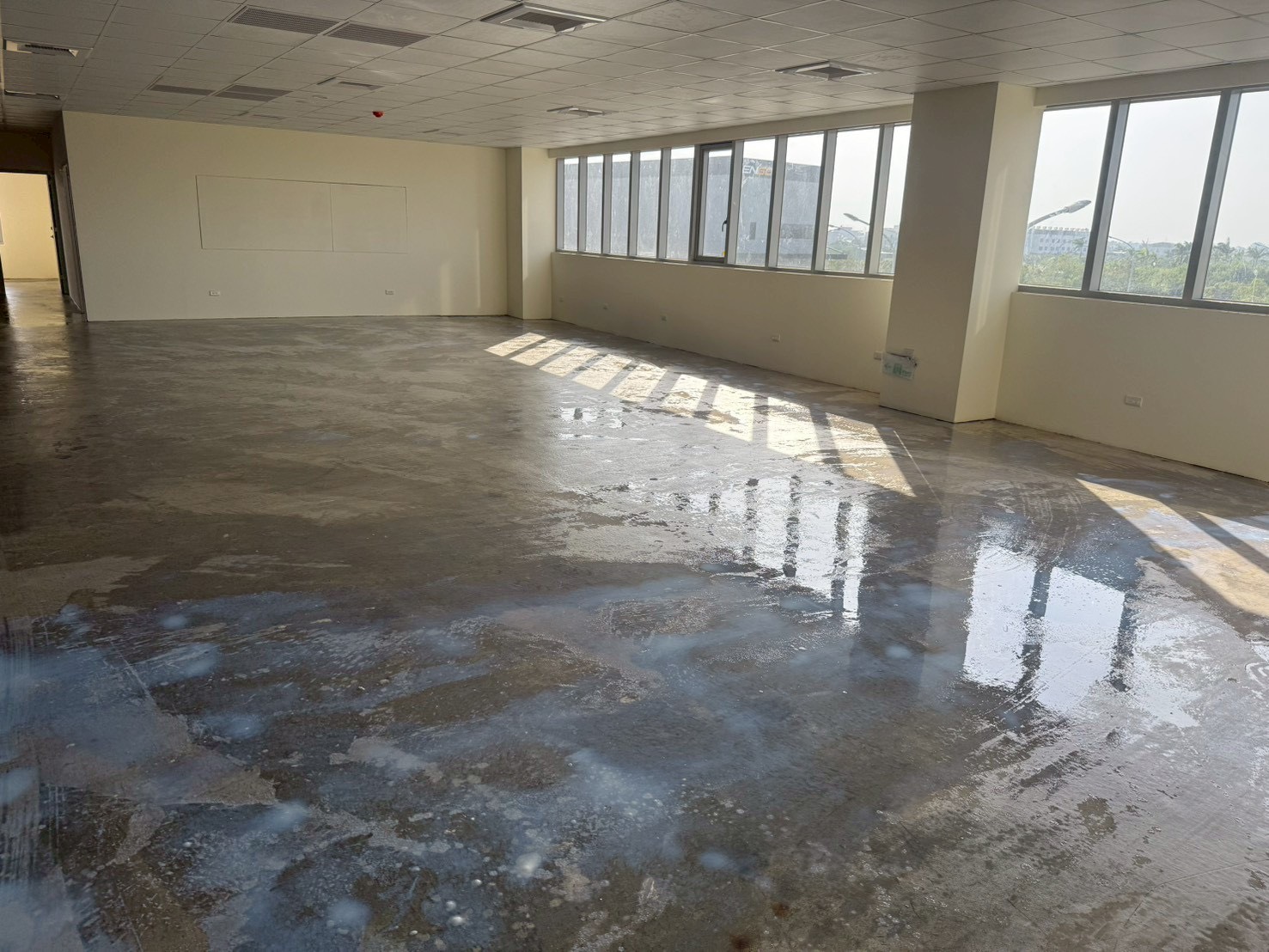 台南麻豆廠房辦公區